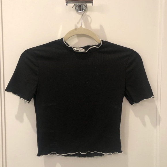 Zara Tops - ZARA Cropped Black Top